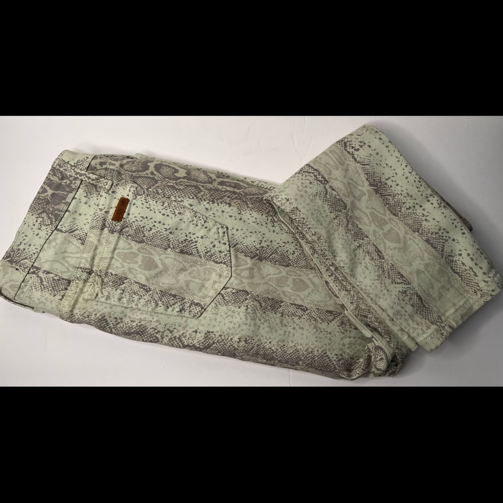 Joe’s Women’s Mint Snake Mid-rise Skinny